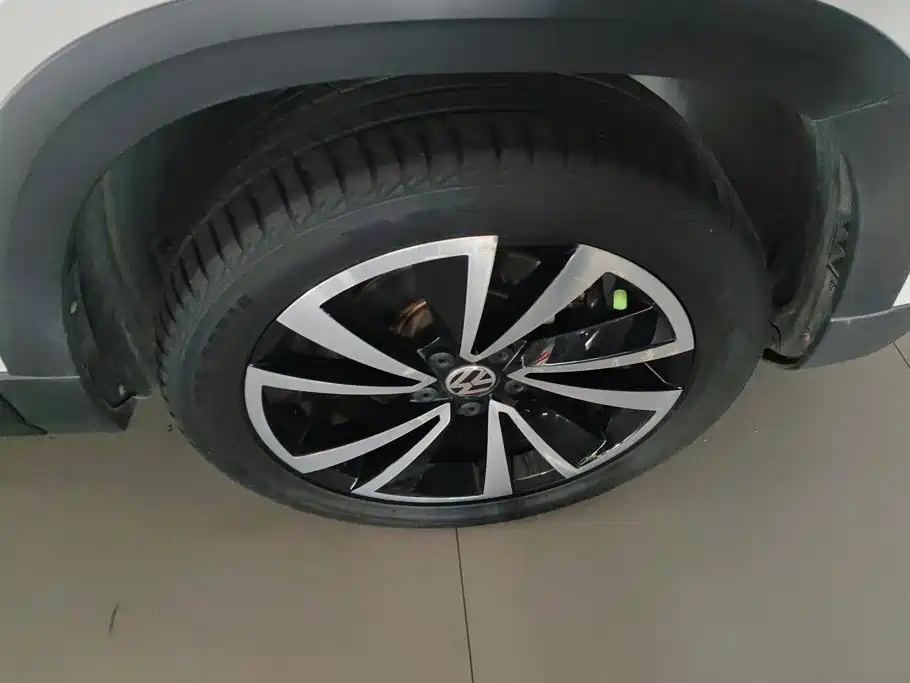 Volkswagen Tharu — миниатюра 6