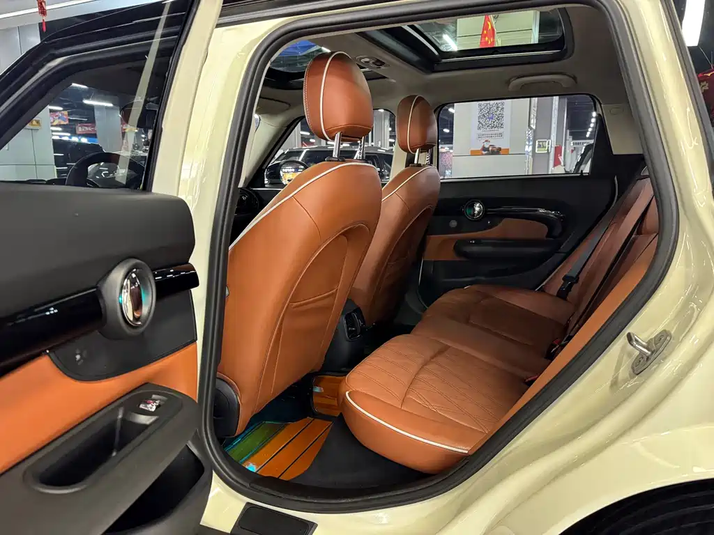 MINI Mini Clubman — миниатюра 9