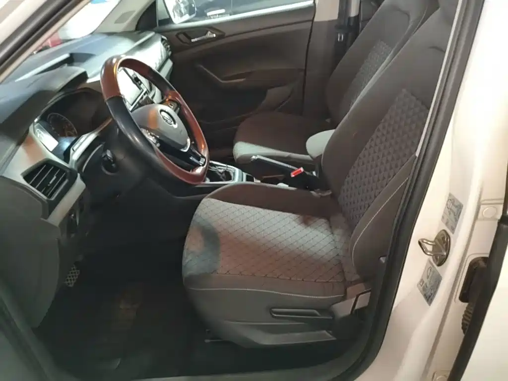 Volkswagen T-Cross — миниатюра 15