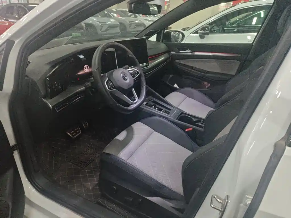 Volkswagen Golf — миниатюра 15