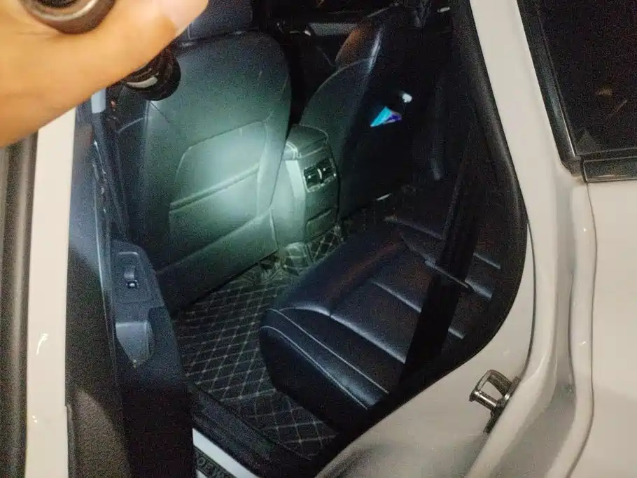 Roewe RX5 — миниатюра 11