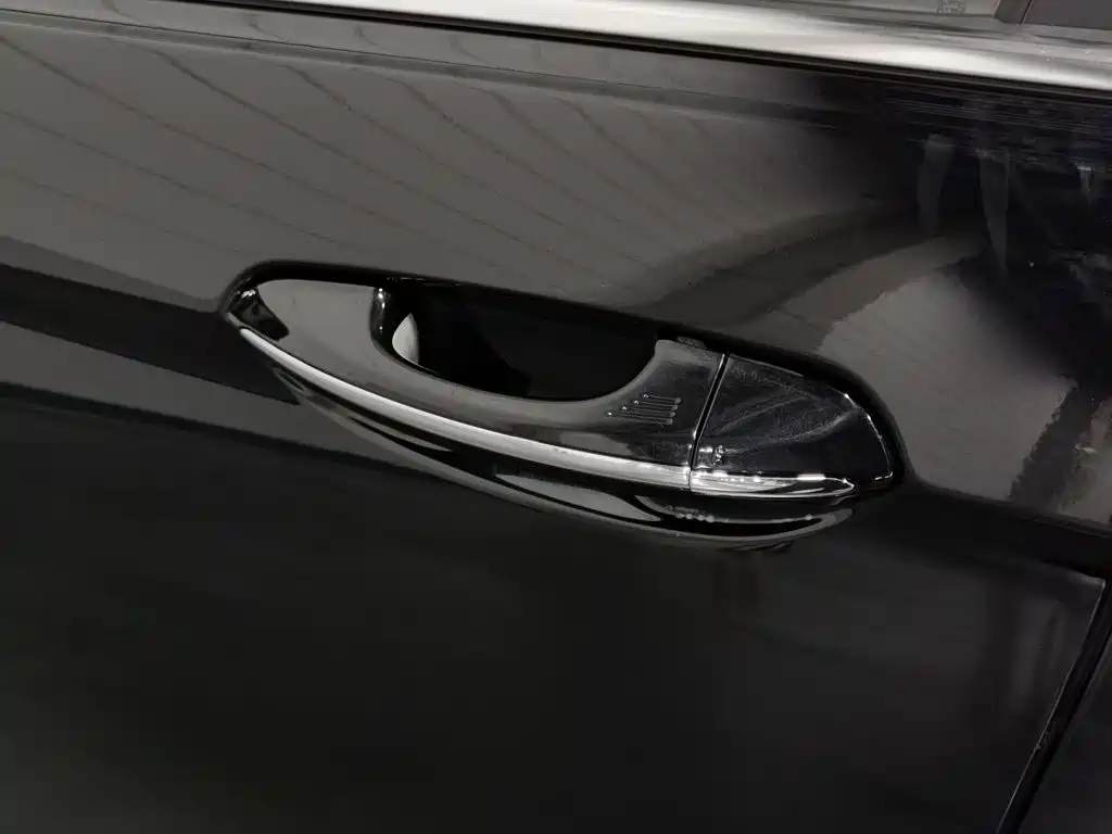 Ford Taurus — миниатюра 18