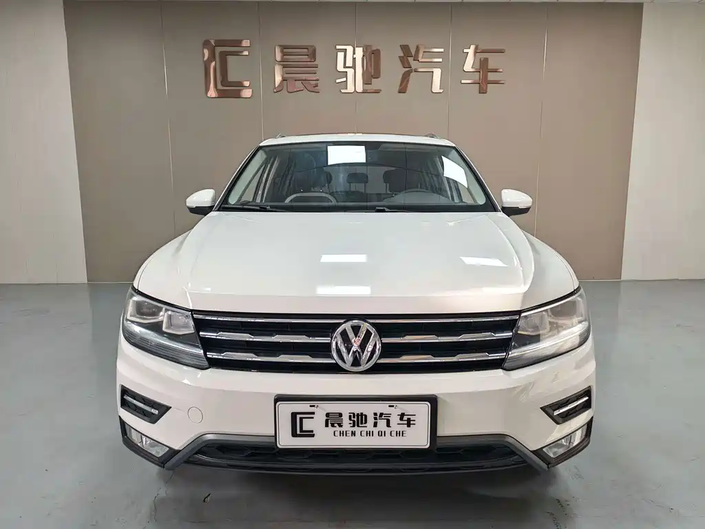 Volkswagen Tiguan L — миниатюра 2