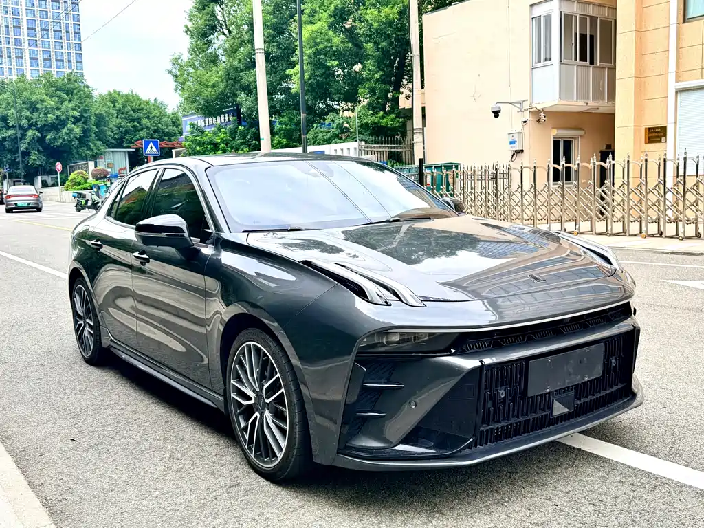 Lynk & Co 03 — миниатюра 3