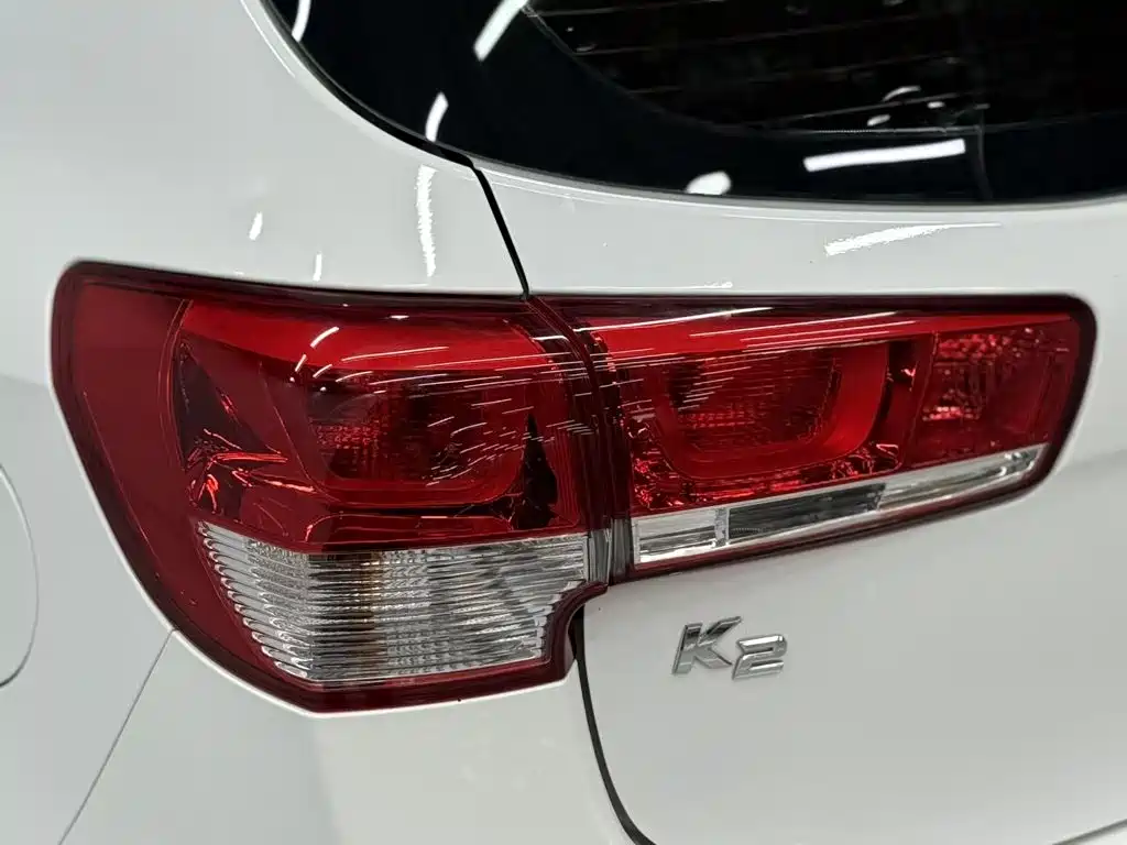 Kia K2 — миниатюра 8