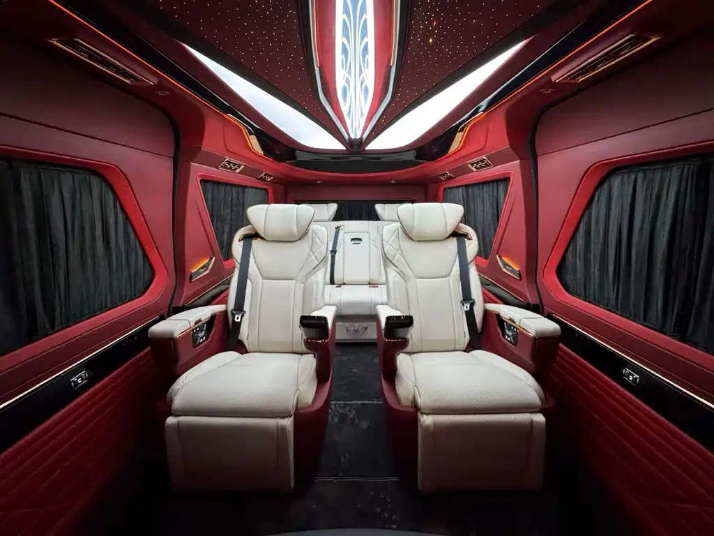 Toyota Hiace — миниатюра 47