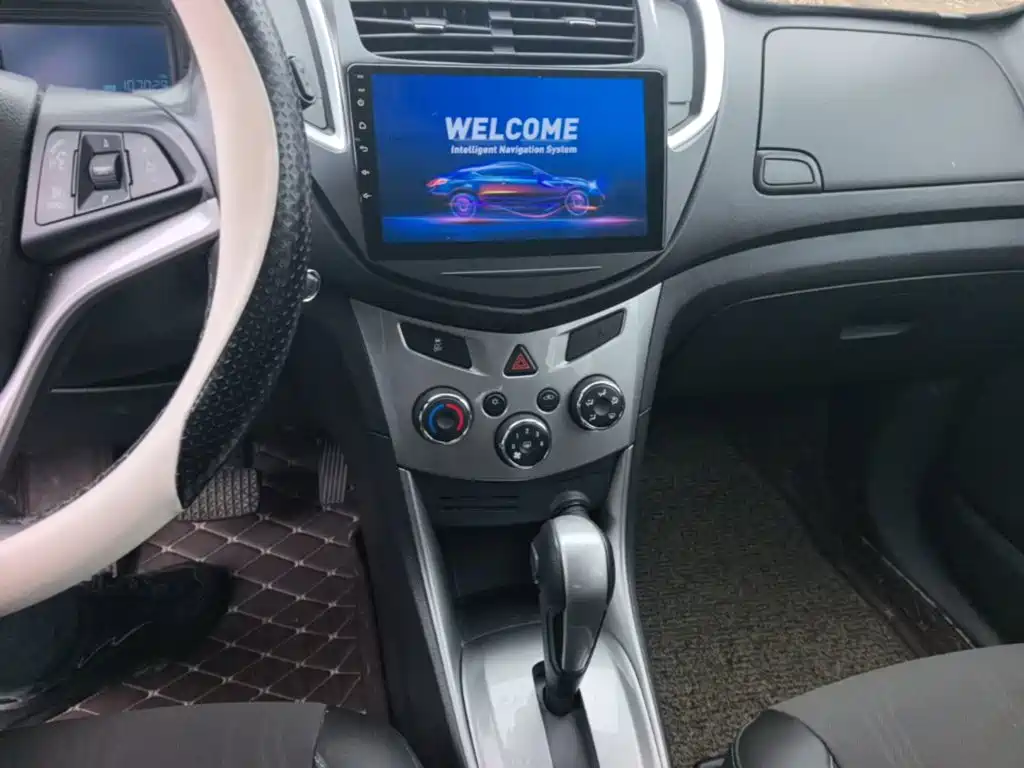 Chevrolet Trax — миниатюра 13