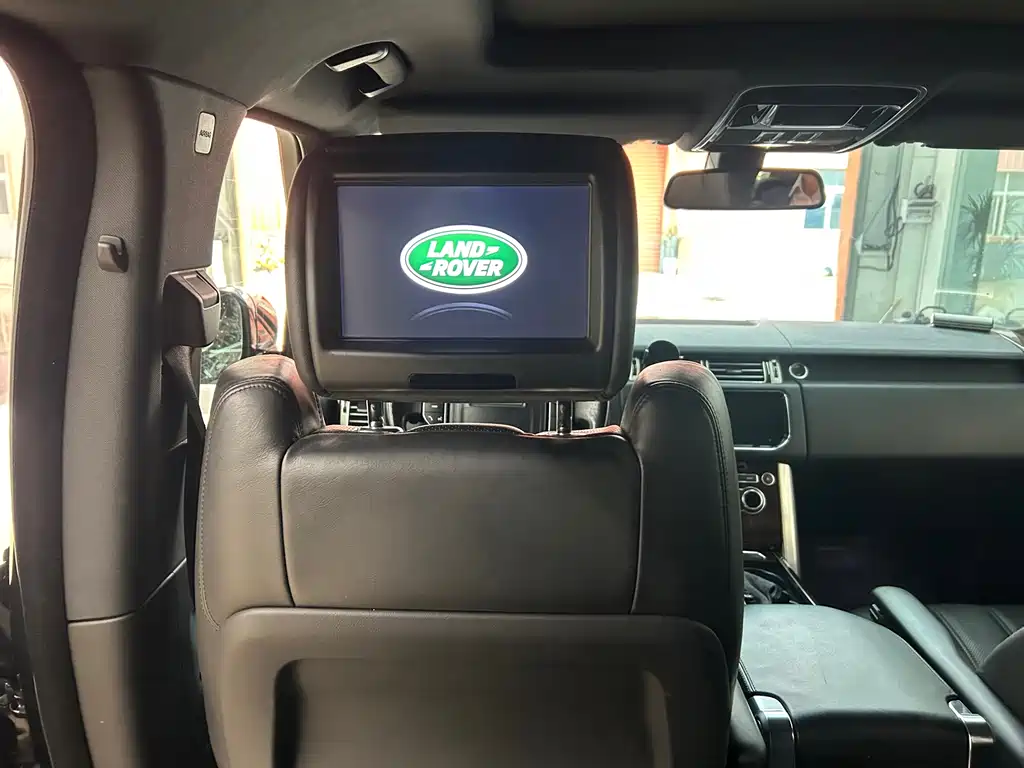 Land Rover Range Rover — миниатюра 12