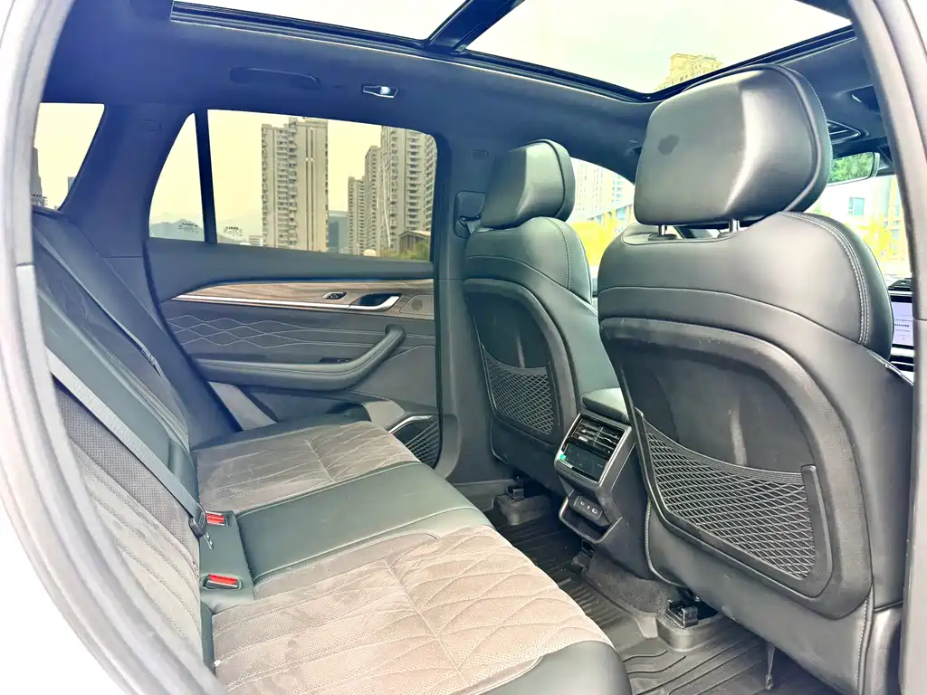 Geely Xingyue L — миниатюра 13