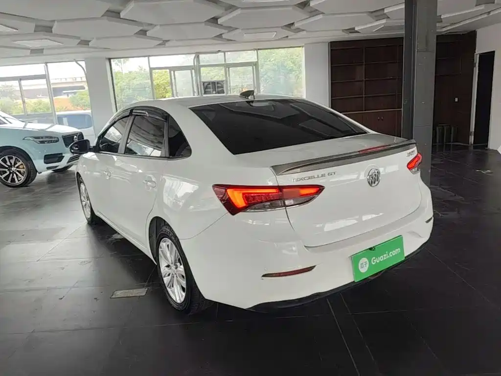 Buick Excelle — миниатюра 5
