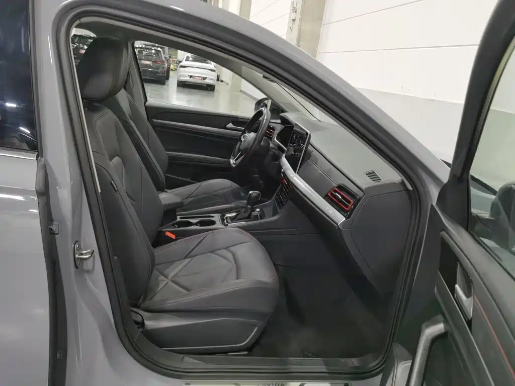Volkswagen Lavida — миниатюра 23
