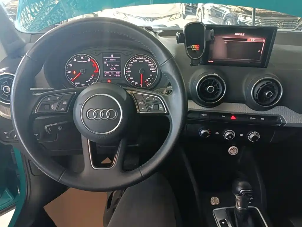 Audi Q2L — миниатюра 10