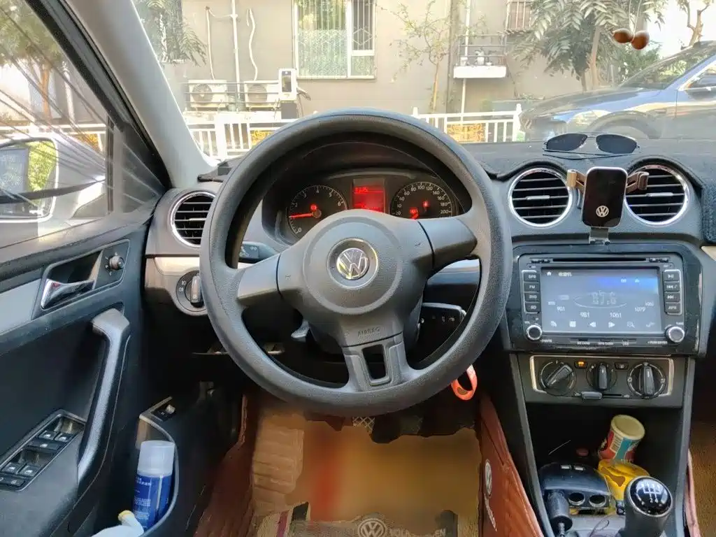 Volkswagen Jetta — миниатюра 11