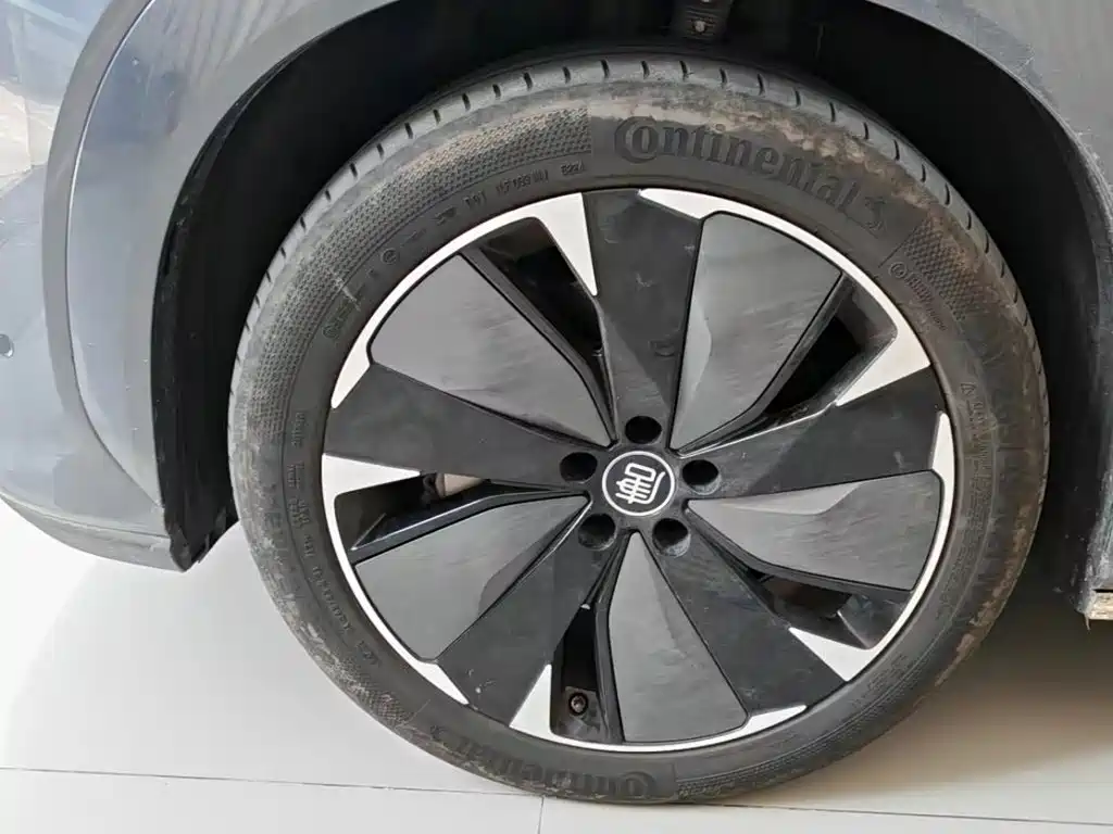 BYD Tang L — миниатюра 15