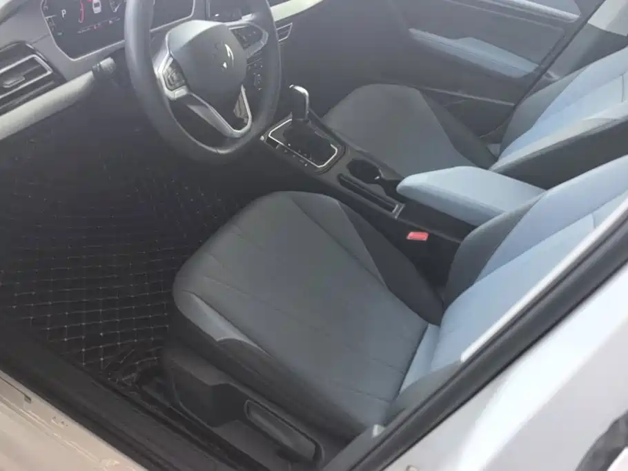 Volkswagen Lavida — миниатюра 9