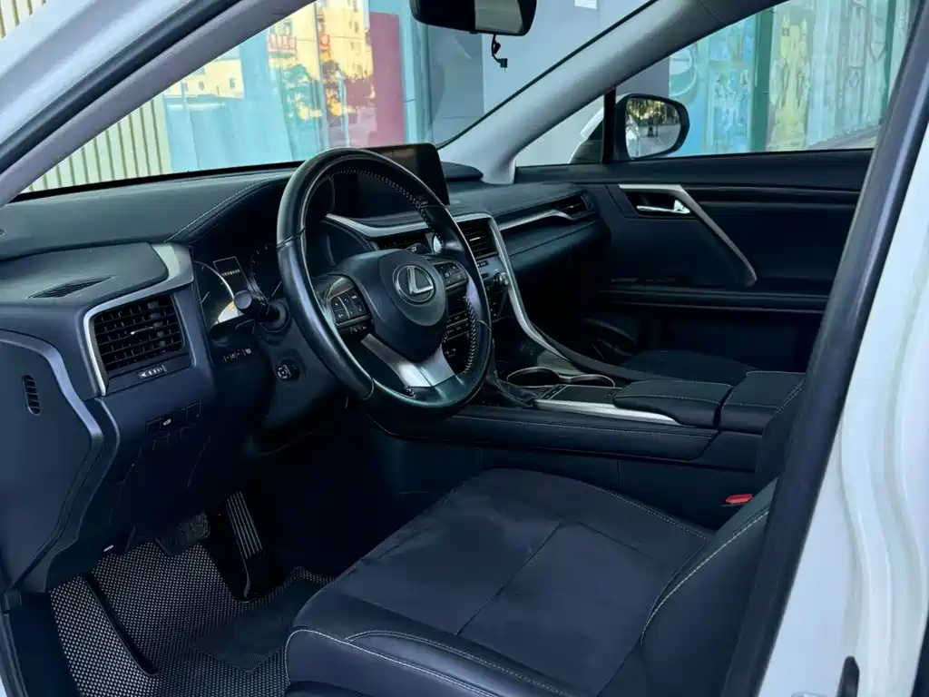 Lexus RX — миниатюра 9