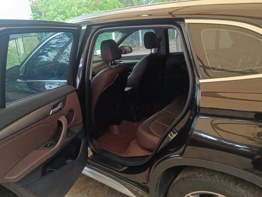 BMW X1 — миниатюра 11