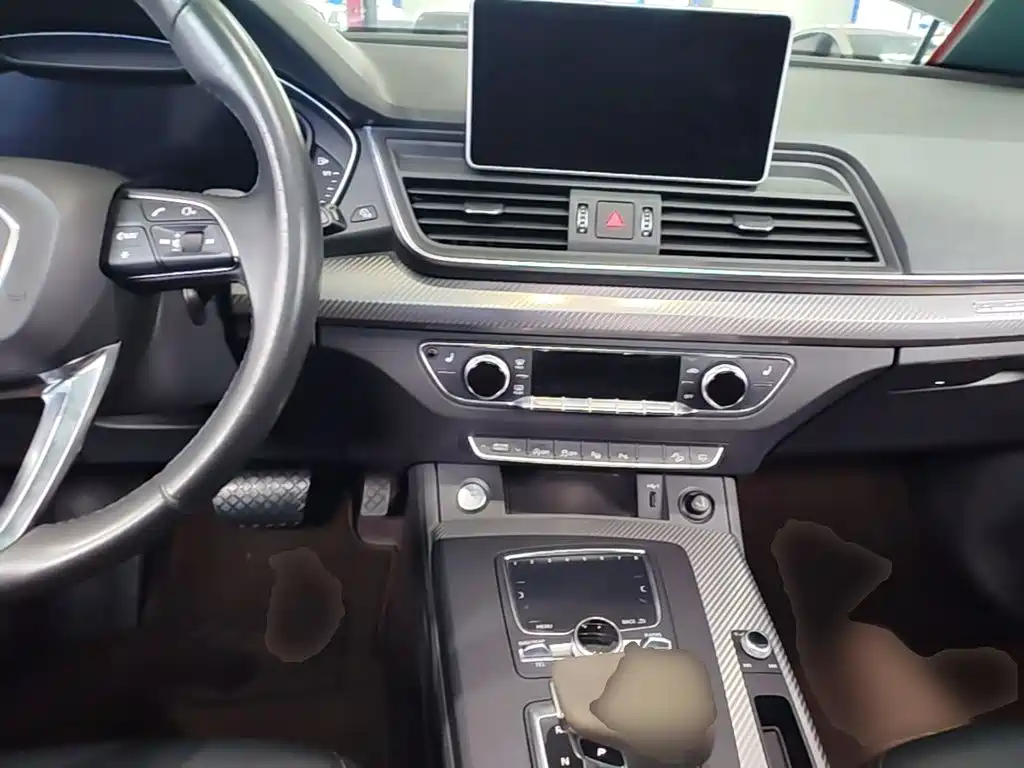 Audi Q5L — миниатюра 10