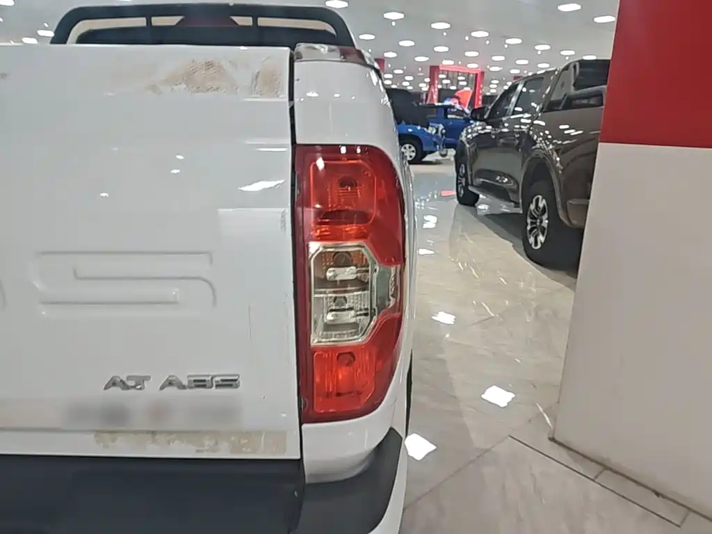 Maxus T70 — миниатюра 8