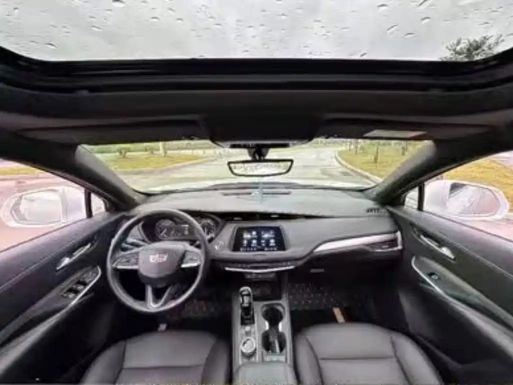 Cadillac XT4 — миниатюра 4