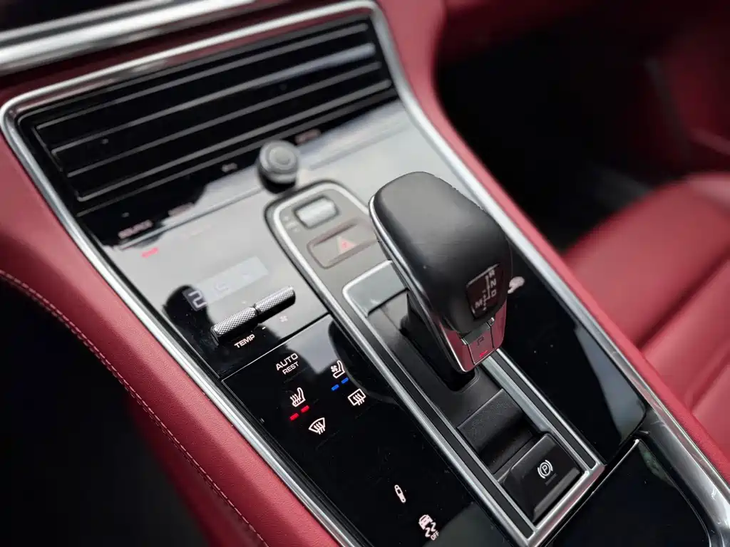 Porsche Panamera — миниатюра 12