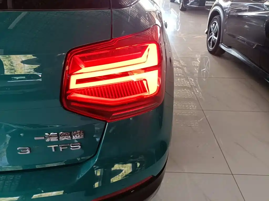 Audi Q2L — миниатюра 8