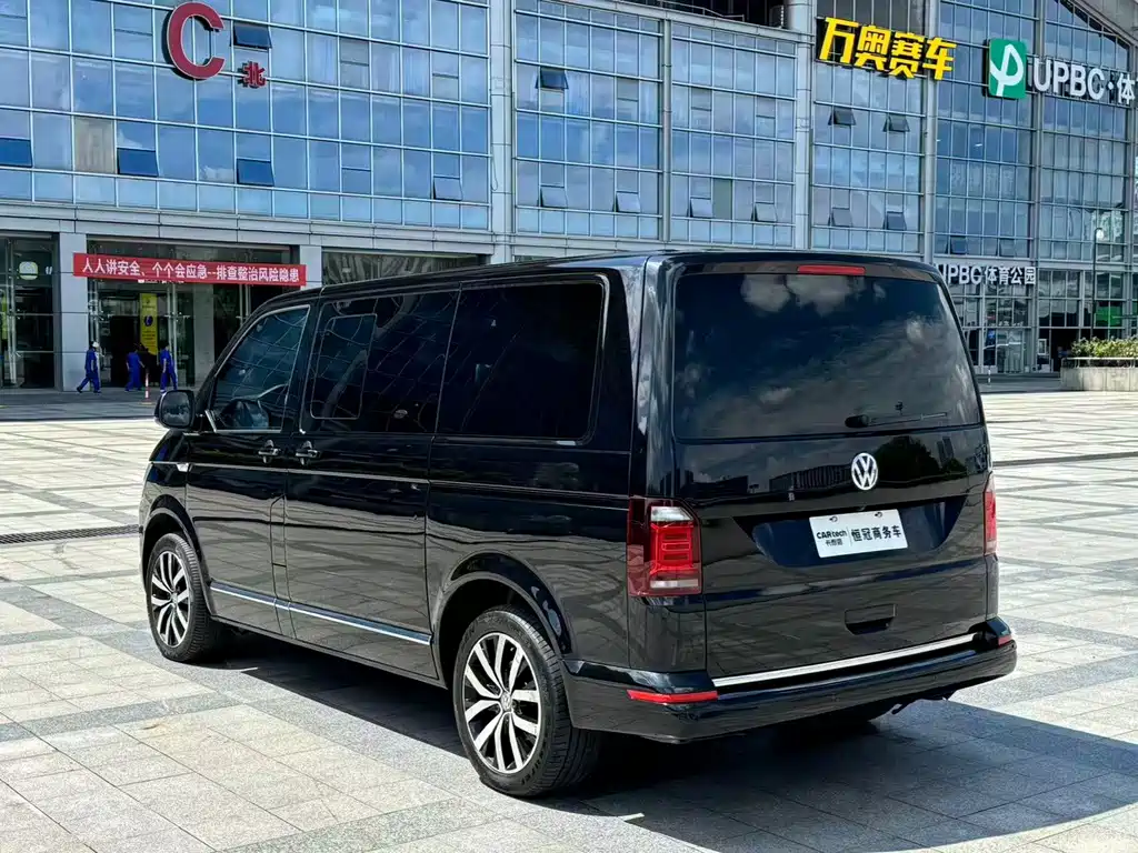 Volkswagen Multivan 2.0TSI 4WD Premium Edition 7 seats, фото 5