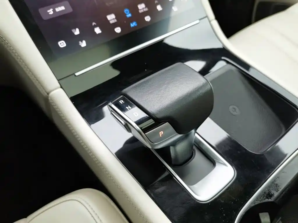 Li Auto Li ONE — миниатюра 13