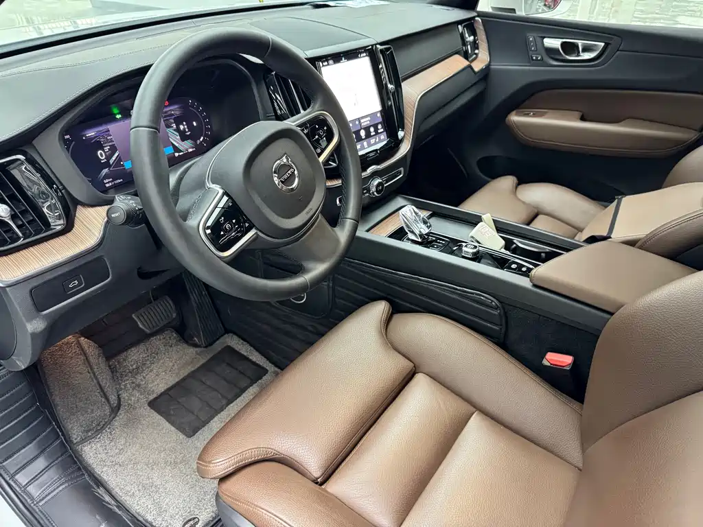 Volvo XC60 — миниатюра 5