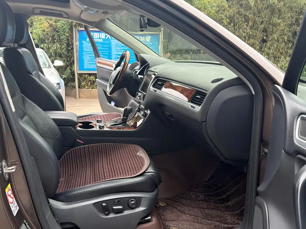 Volkswagen Touareg — миниатюра 16
