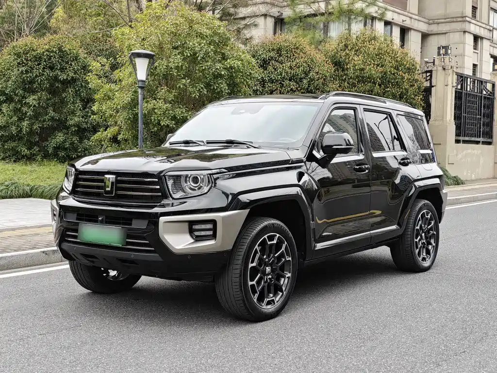 TANK TANK 700 NEW ENERGY