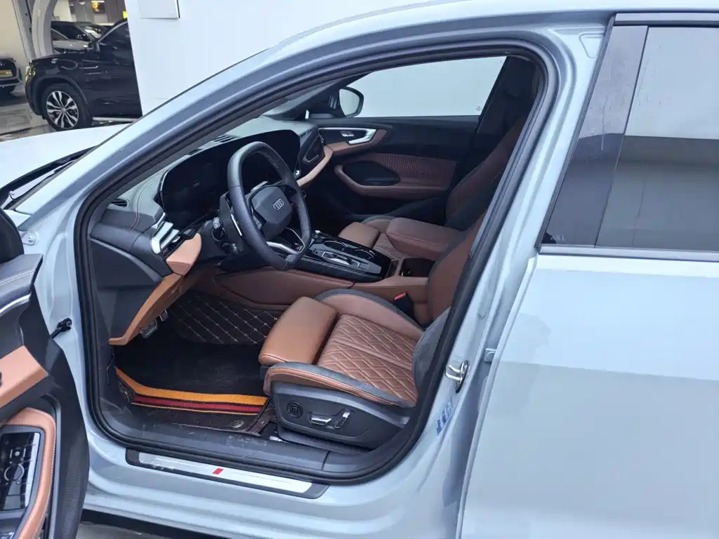 Audi Audi A5L — миниатюра 16
