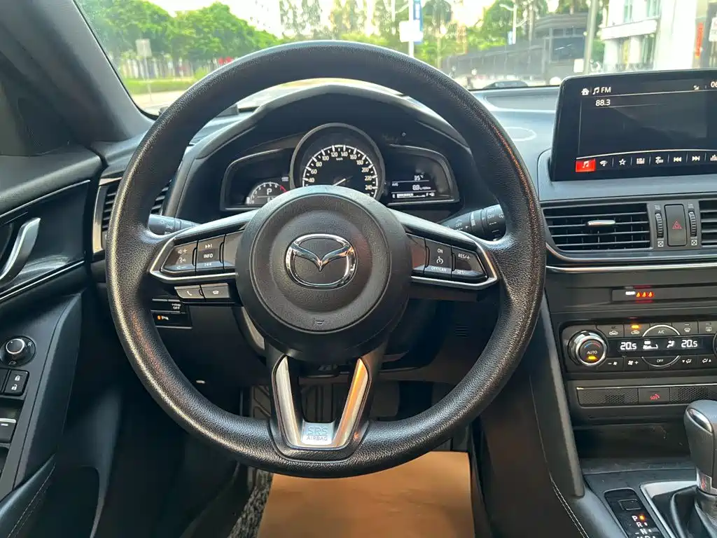 Mazda CX-4 — миниатюра 8