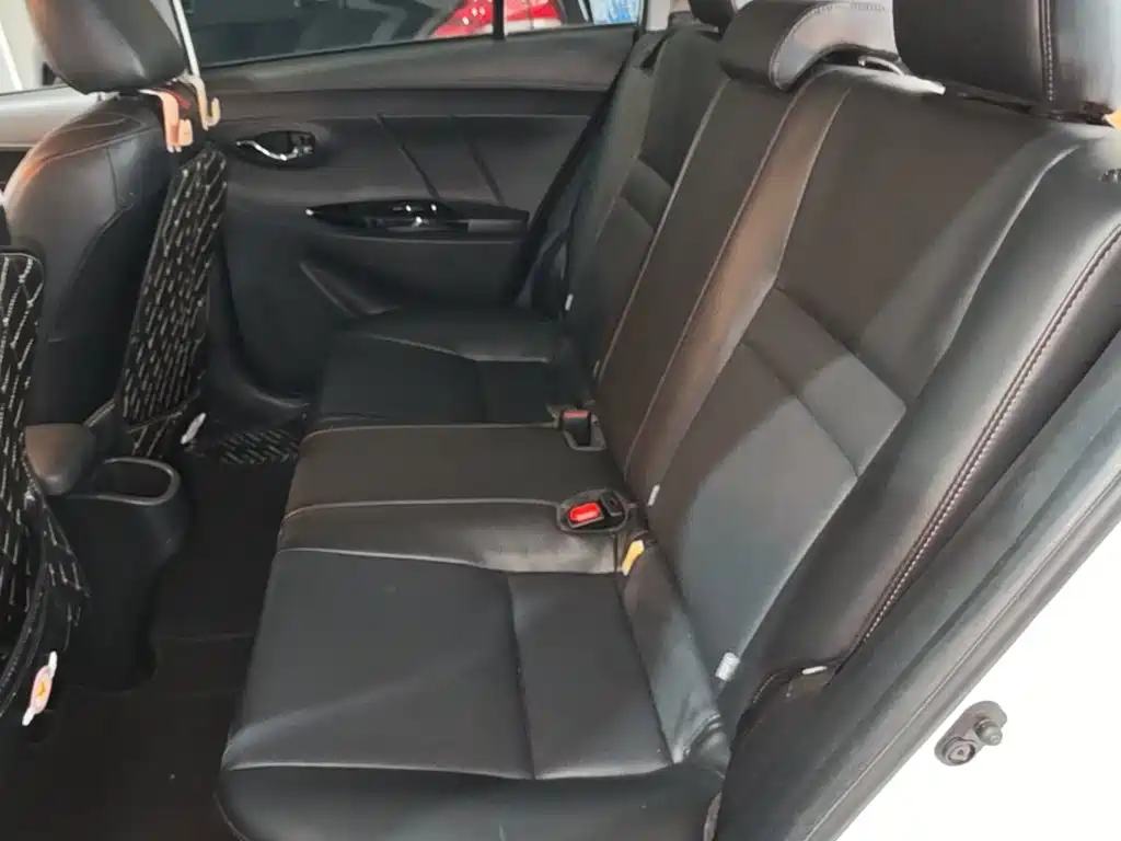 Toyota Yaris L — миниатюра 17