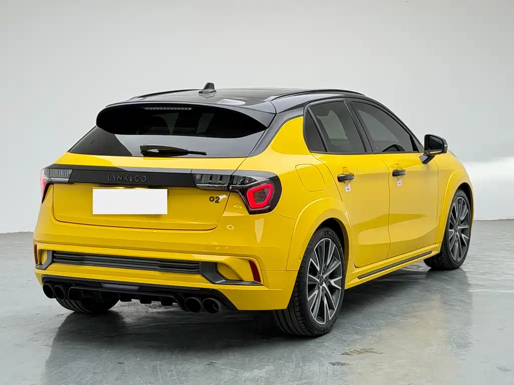 LYNK & CO. 02 HATCHBACK