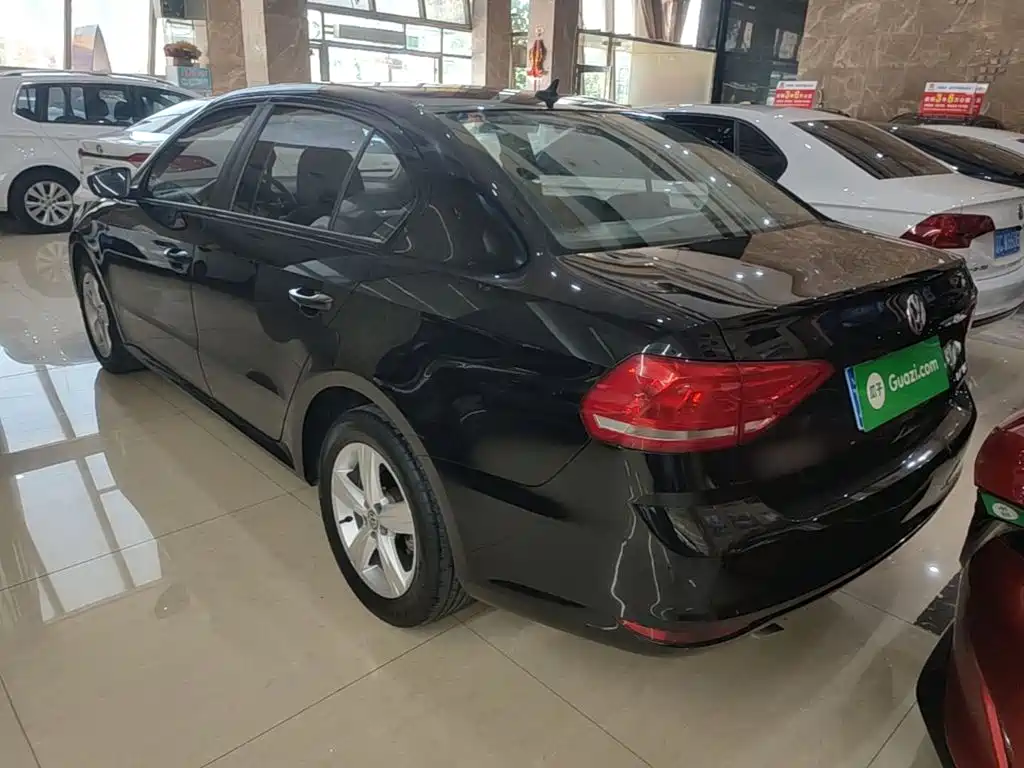 Volkswagen Lavida — миниатюра 5