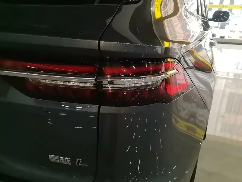 Geely Xingyue L — миниатюра 8