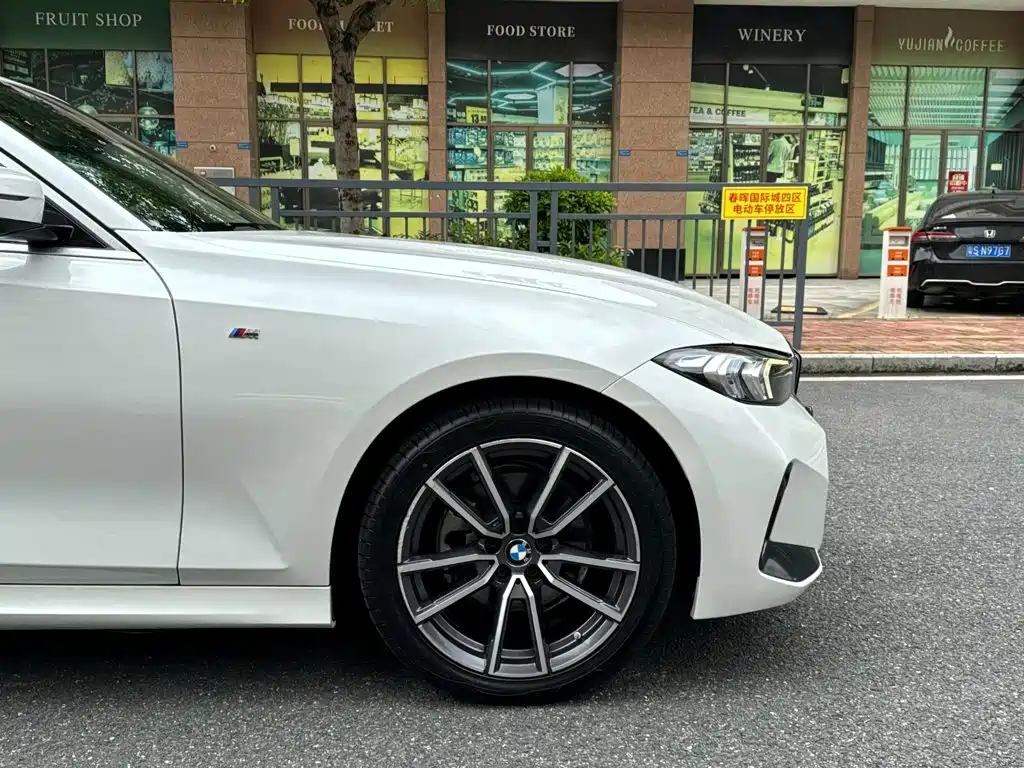 BMW 3 Series — миниатюра 6