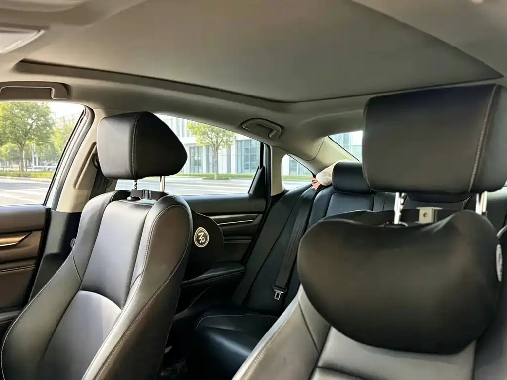 Honda Accord — миниатюра 7