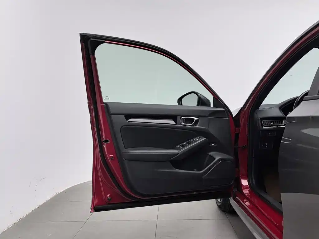 Honda Civic — миниатюра 8