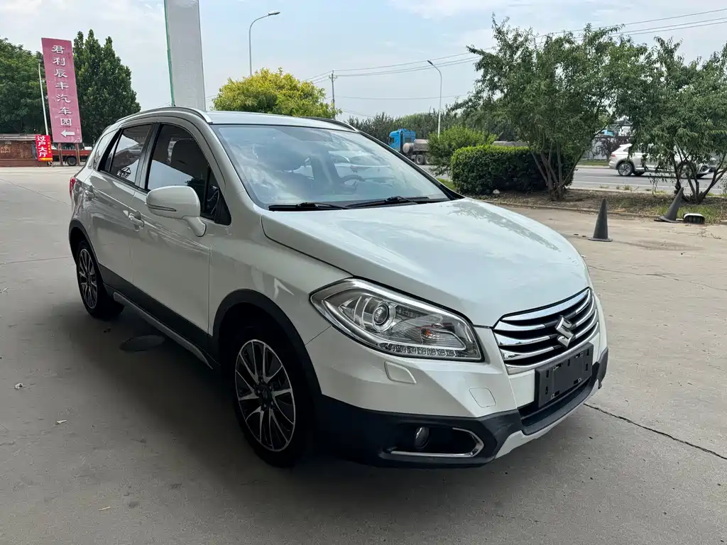 Suzuki S-Cross 2014 1.6L CVT Luxury