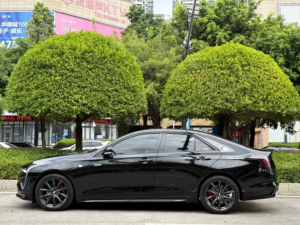 Cadillac CT4 — миниатюра 8