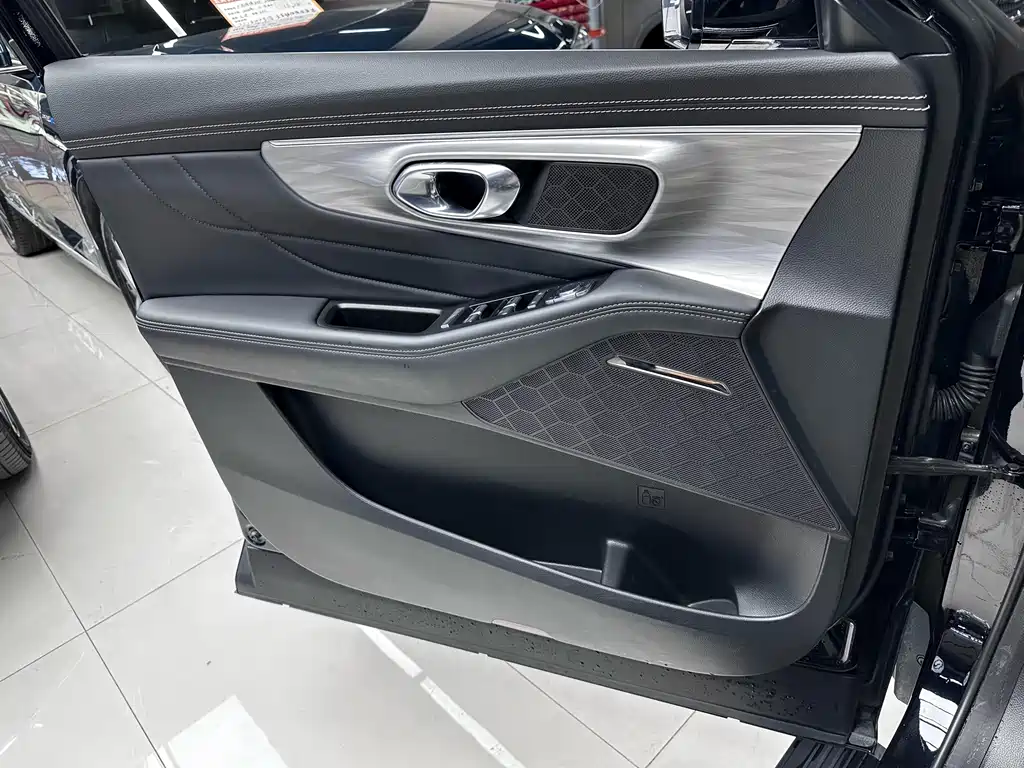GAC Motor Trumpchi GS8 — миниатюра 11