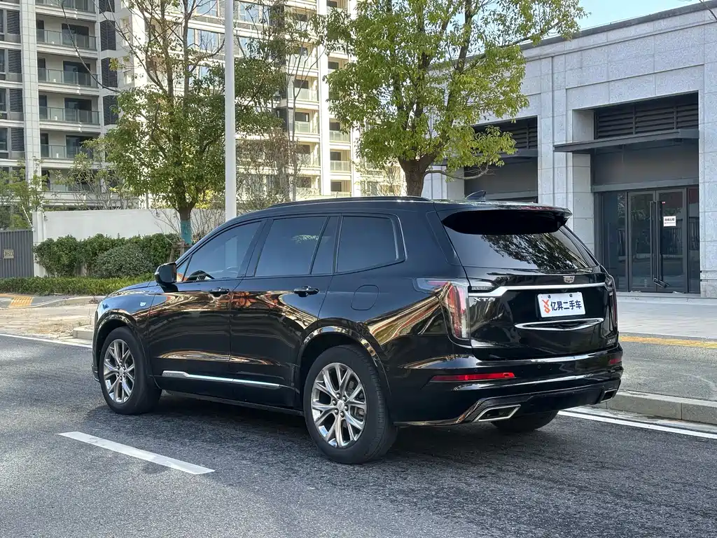 Cadillac XT6 2020 28T мест Luxury