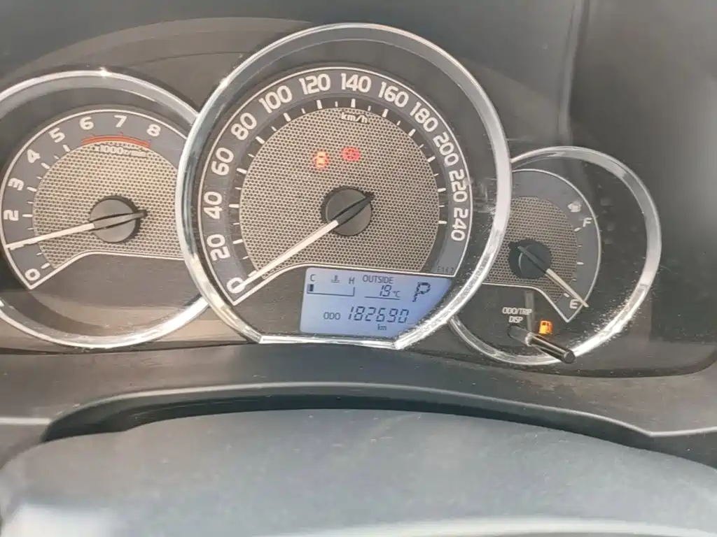 Toyota Corolla — миниатюра 12