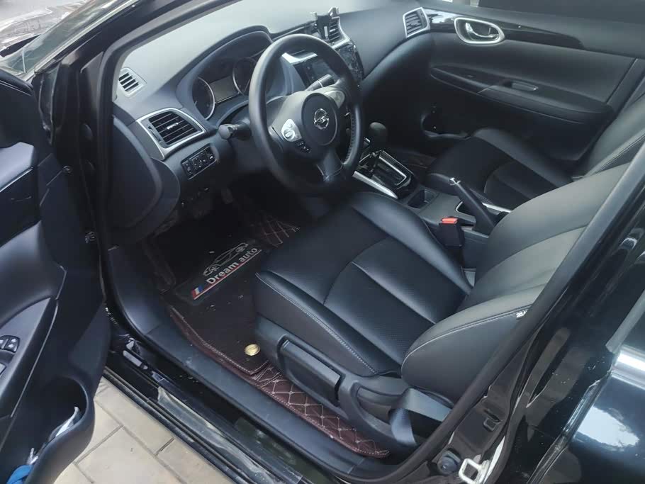 Nissan Sylphy 1.6 л 2021 г. Чёрный, пробег 26300 км