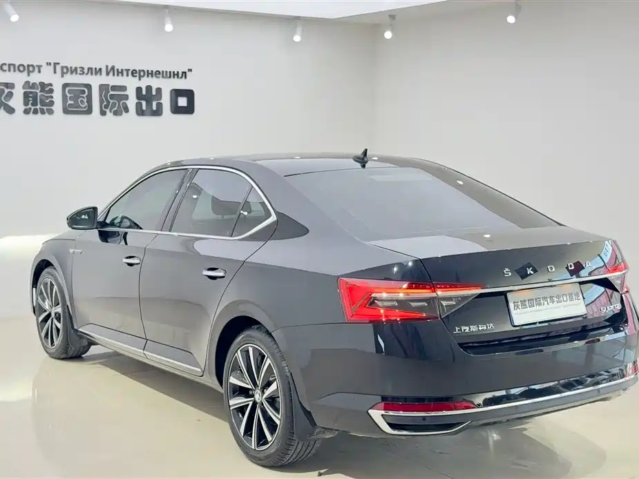 Skoda Superb 2023 TSI280 DSG Premium
