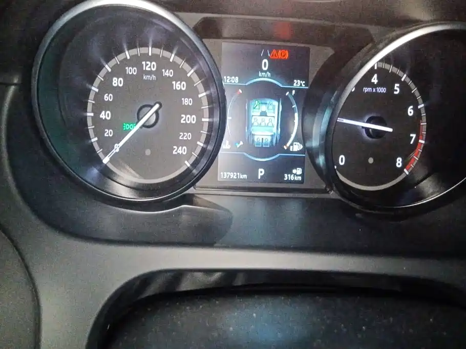 Land Rover Discovery Sport — миниатюра 14