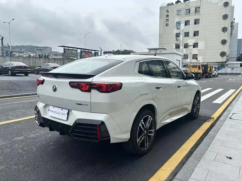 BMW X2 (Import) — миниатюра 5