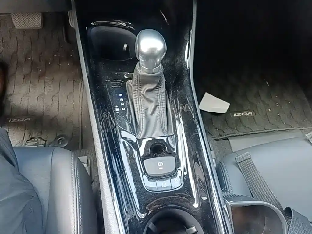 Toyota IZOA — миниатюра 14